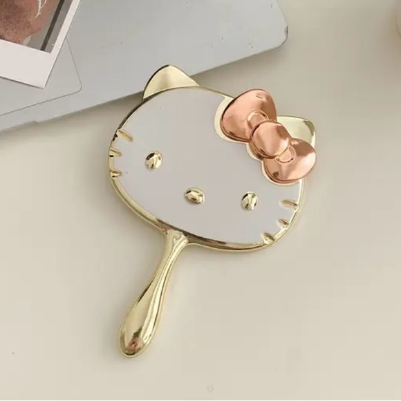 Hello Kitty Vanity Hand Held Mirror-NEW - Picture 1 of 4